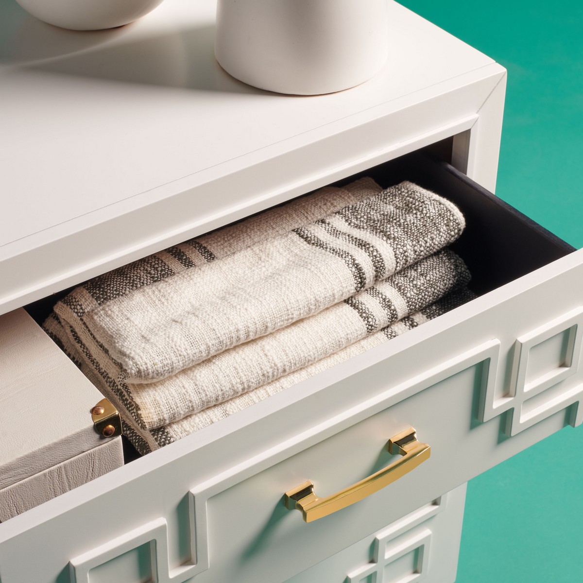 Safavieh raina 6 drawer dresser Clearance