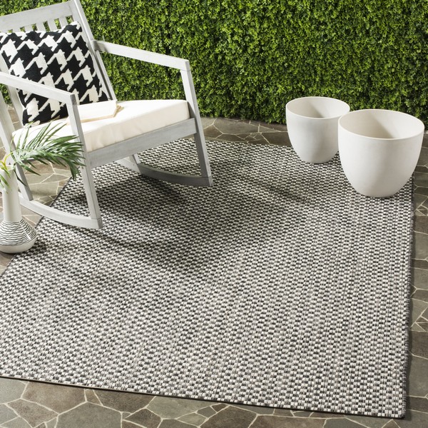 Indoor Outdoor Rug Black & Light Grey Courtyard Safavieh