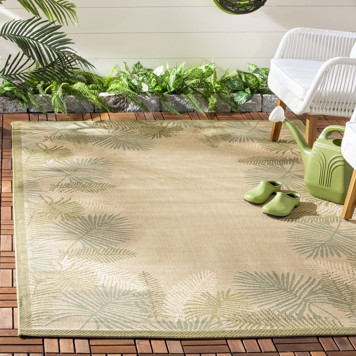 LeafPatterned Allweather Rug