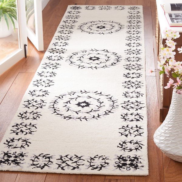 Rug EM826A Empire Area Rugs by Safavieh