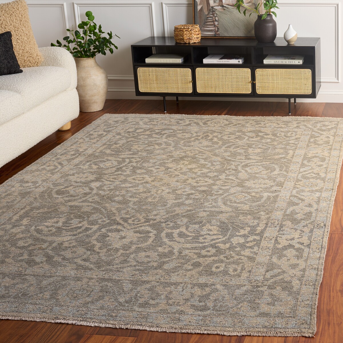 Rug IZM174A Izmir Area Rugs by Safavieh