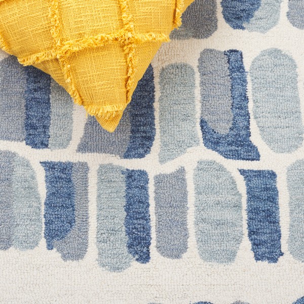 Rug MET405M - Metro Area Rugs by Safavieh