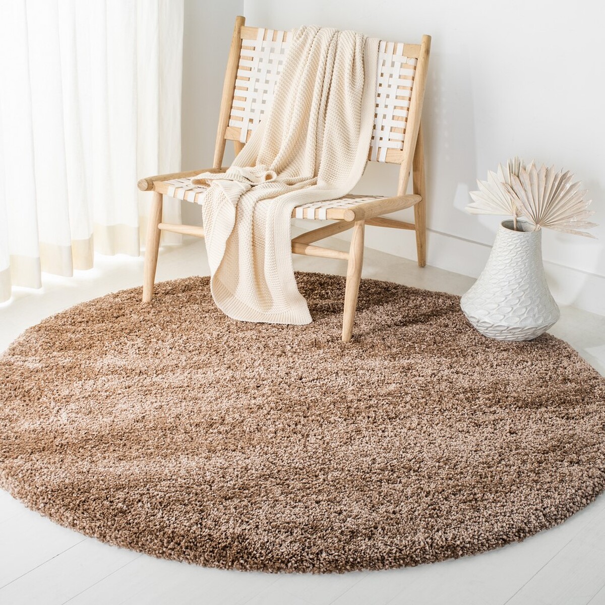 Lush Dark Beige Rug Milan Collection Safavieh 5 1 X Round