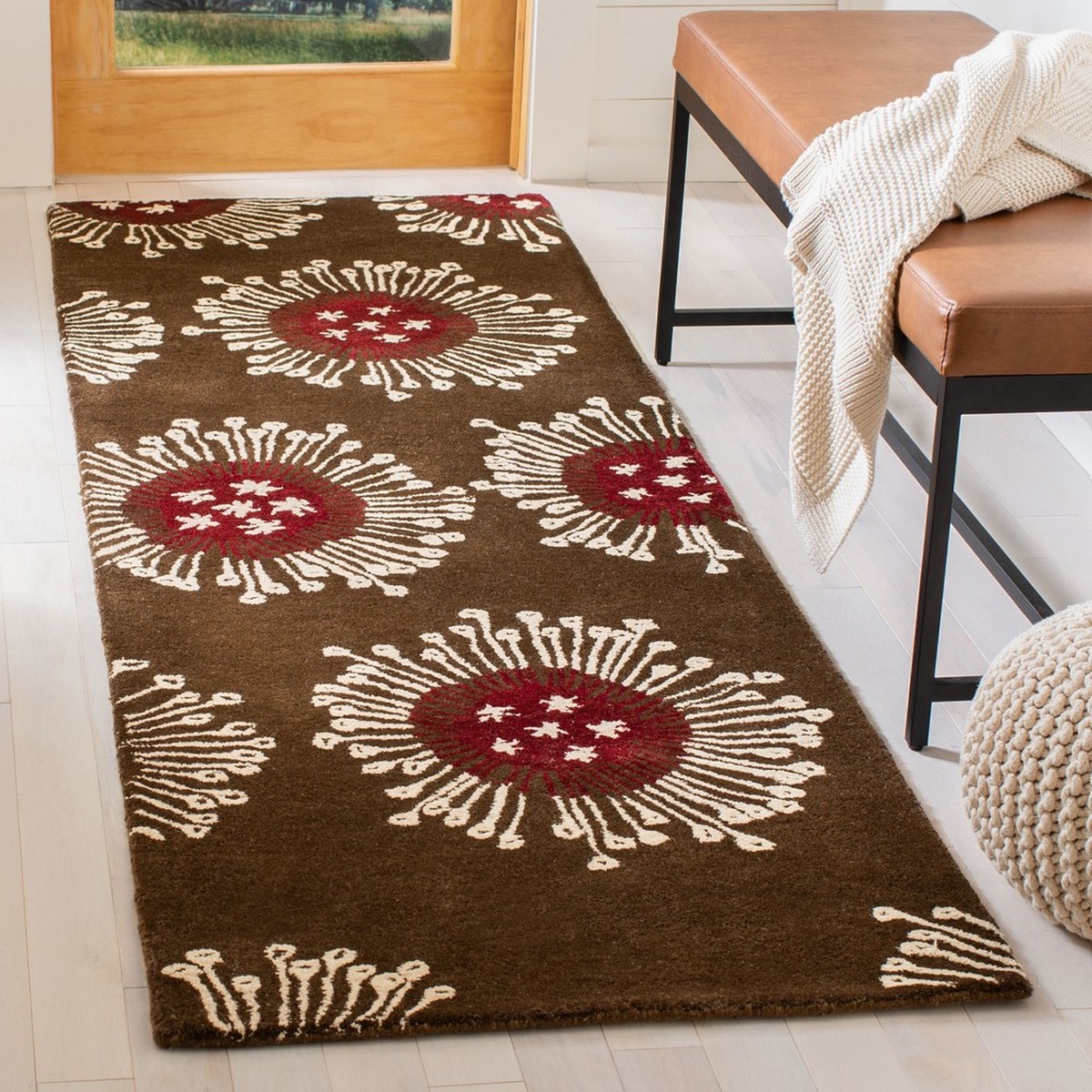 Rug SOH852A Soho Area Rugs by Safavieh