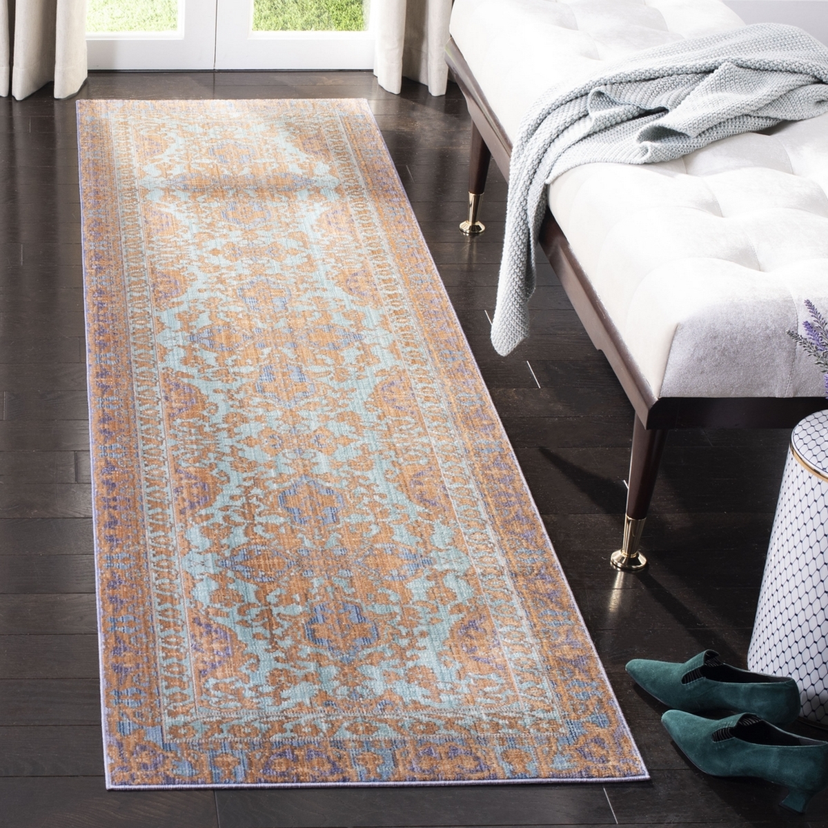 Contemporary Clic Area Rug Valencia Val102a Safavieh 2 3 X 8 0